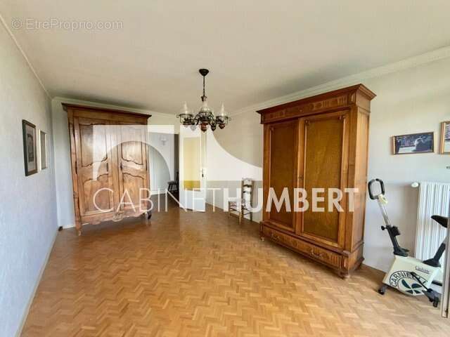 Appartement 65 m² à Saint-Etienne  - photo 4