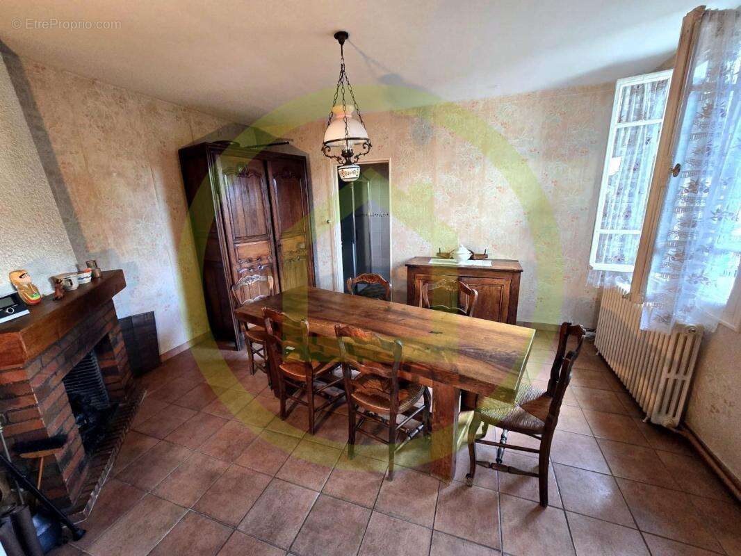 Maison à FLEURY-LES-AUBRAIS