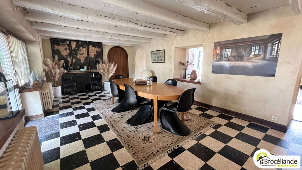 Maison à SAINT-GILLES