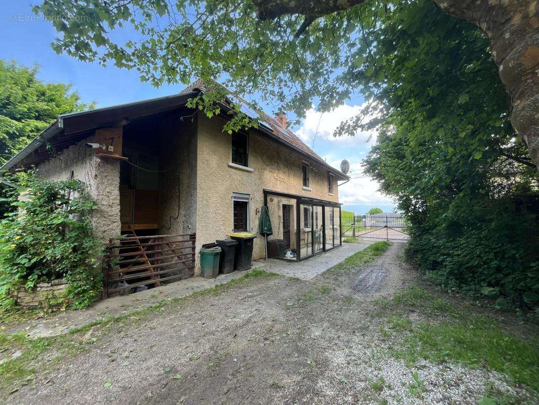 Maison à CORBELIN
