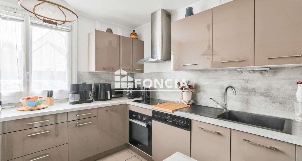 Appartement à MONTIGNY-LE-BRETONNEUX