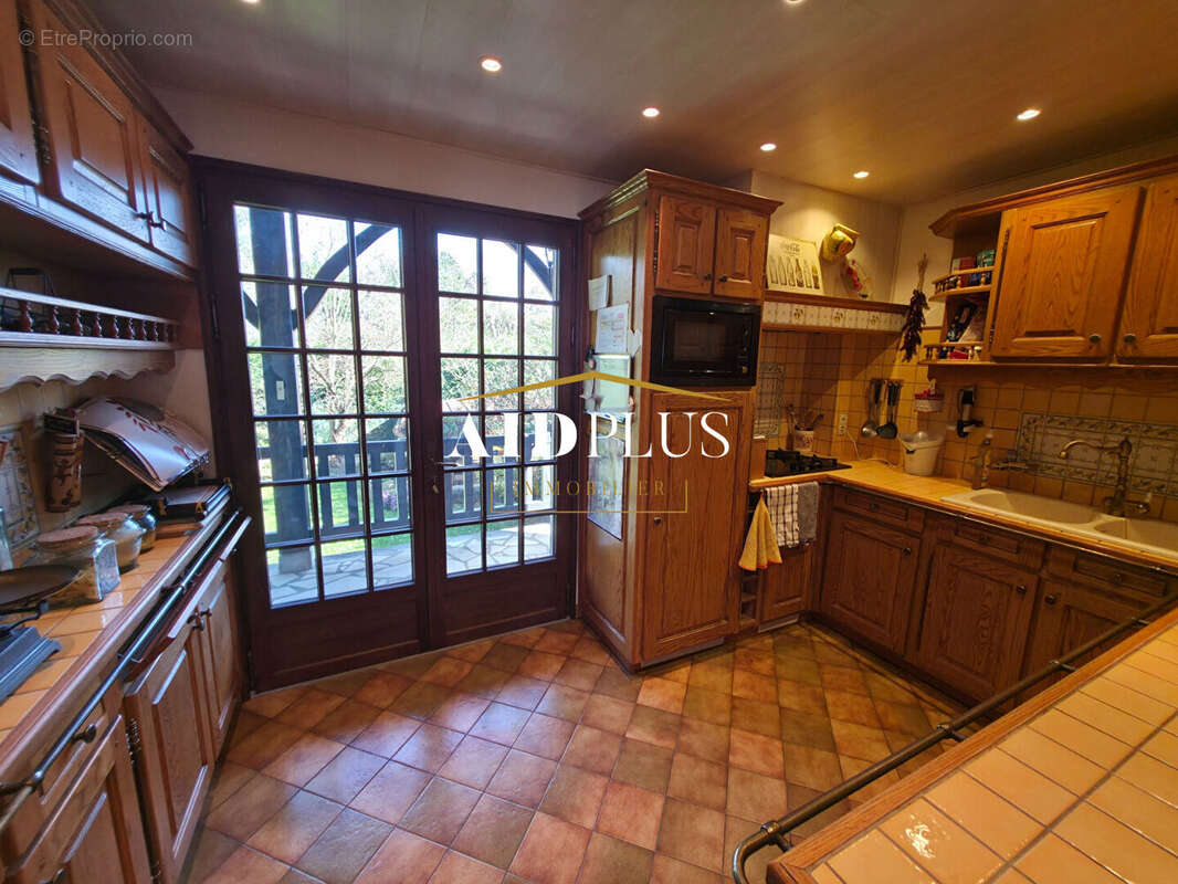 Maison à SAINT-LEU-LA-FORET