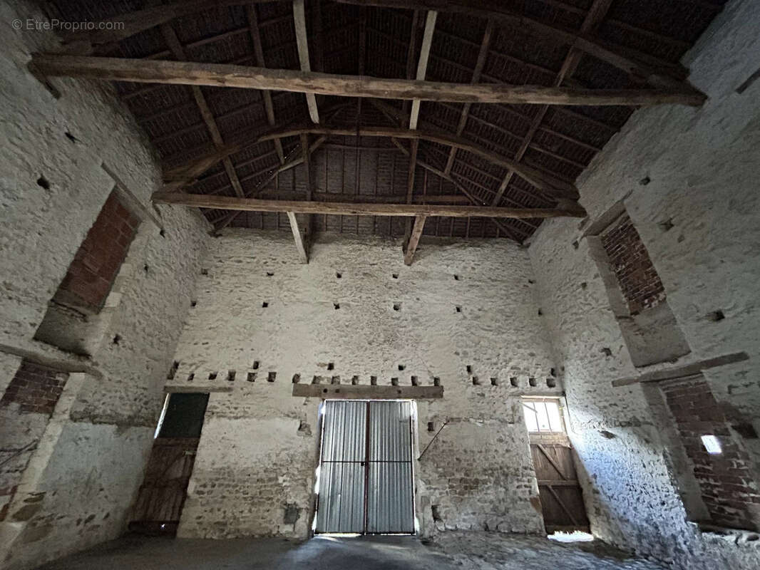 Appartement à LIGNAC