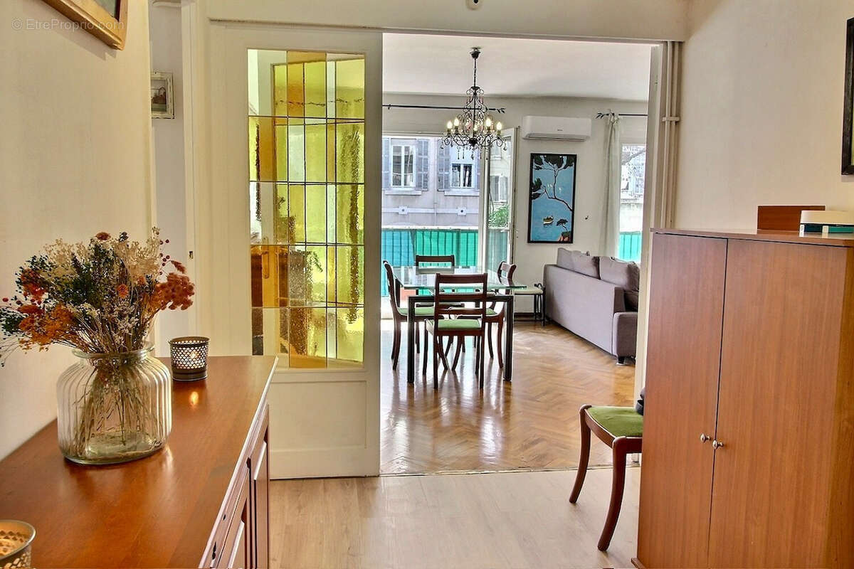 Appartement à MARSEILLE-6E