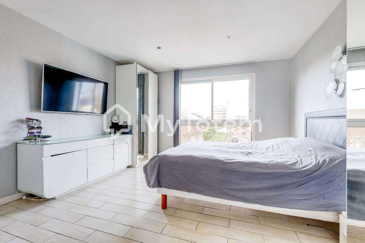 Maison à LES PAVILLONS-SOUS-BOIS