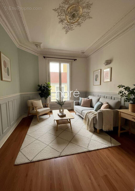 Appartement à COURBEVOIE