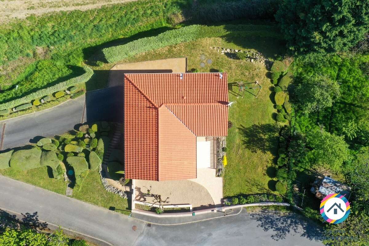 Maison à QUINCIE-EN-BEAUJOLAIS