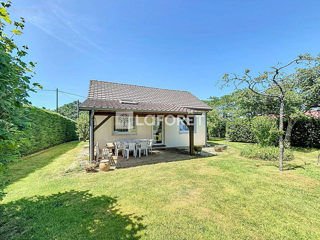 Maison à ECHALOU