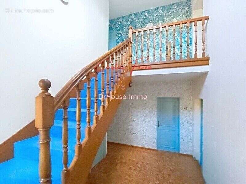 Maison à LOUVIGNE-DU-DESERT