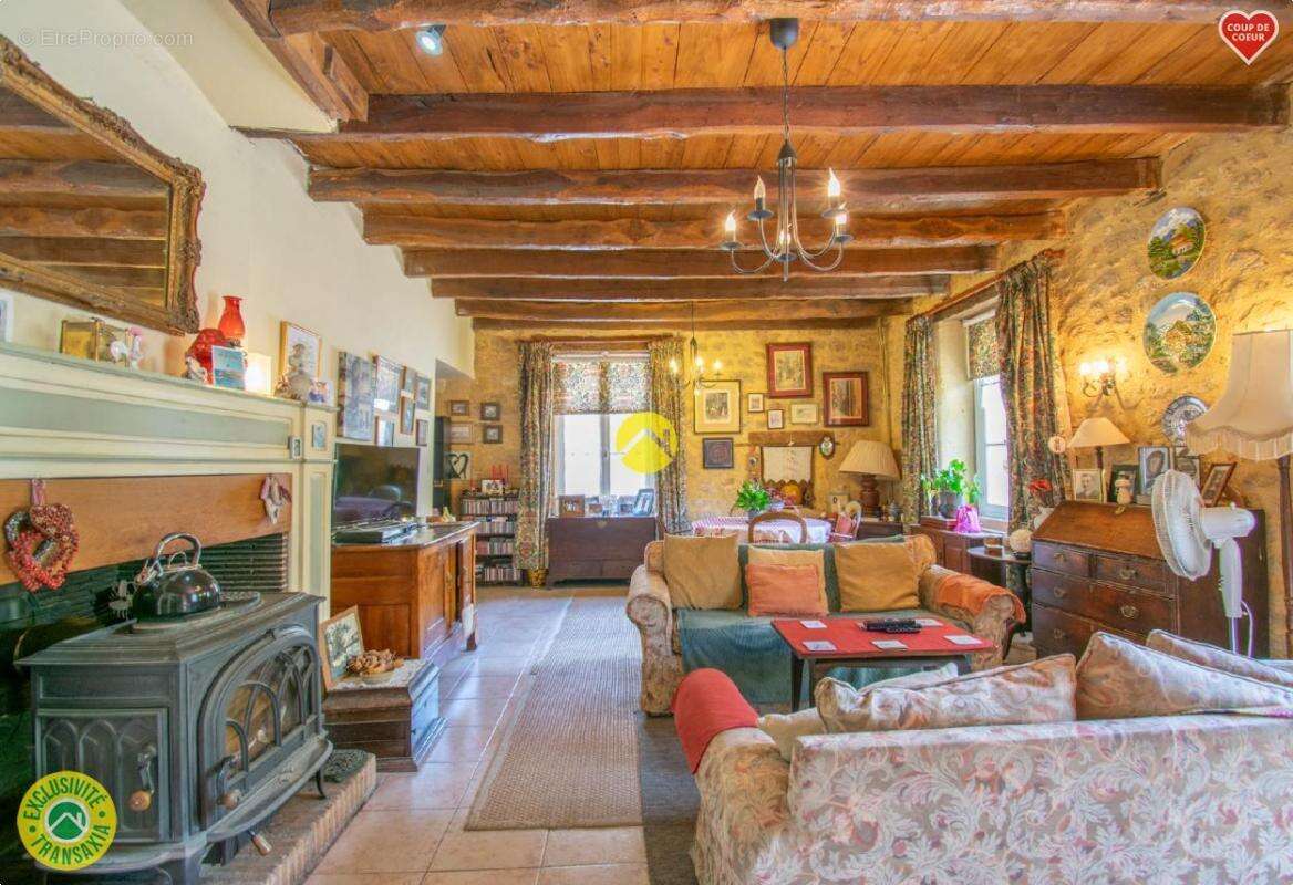 Maison avec gîte au centre bourg - photo 3