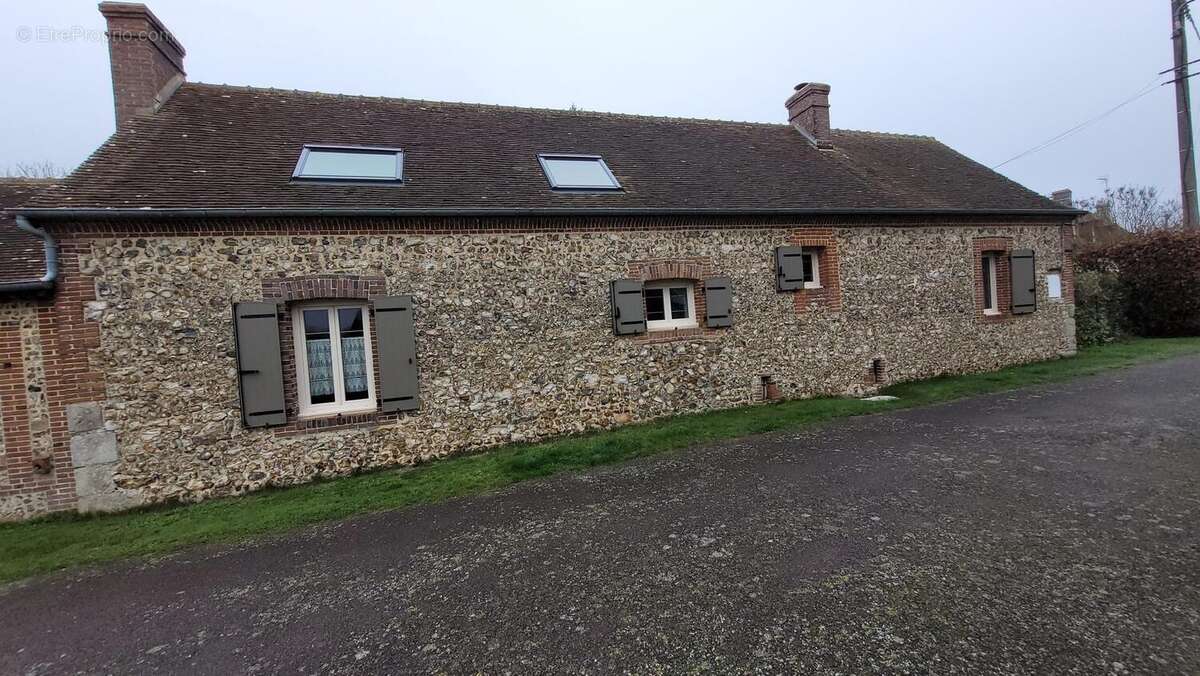 Photo 2 - Maison à SAINT-MICHEL-TUBOEUF