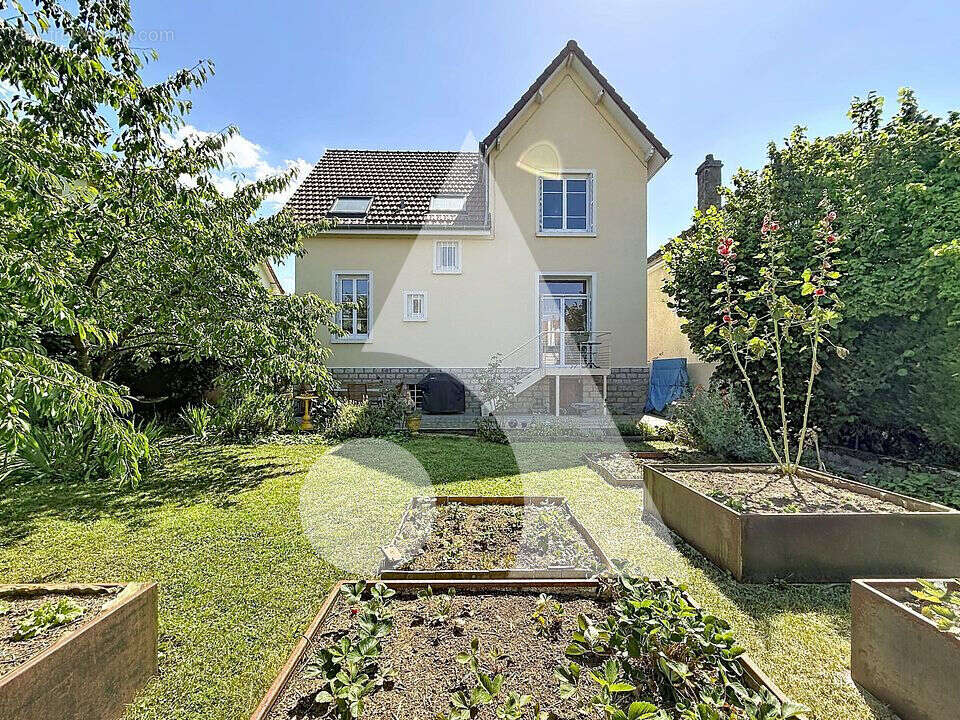 Maison à CHALON-SUR-SAONE