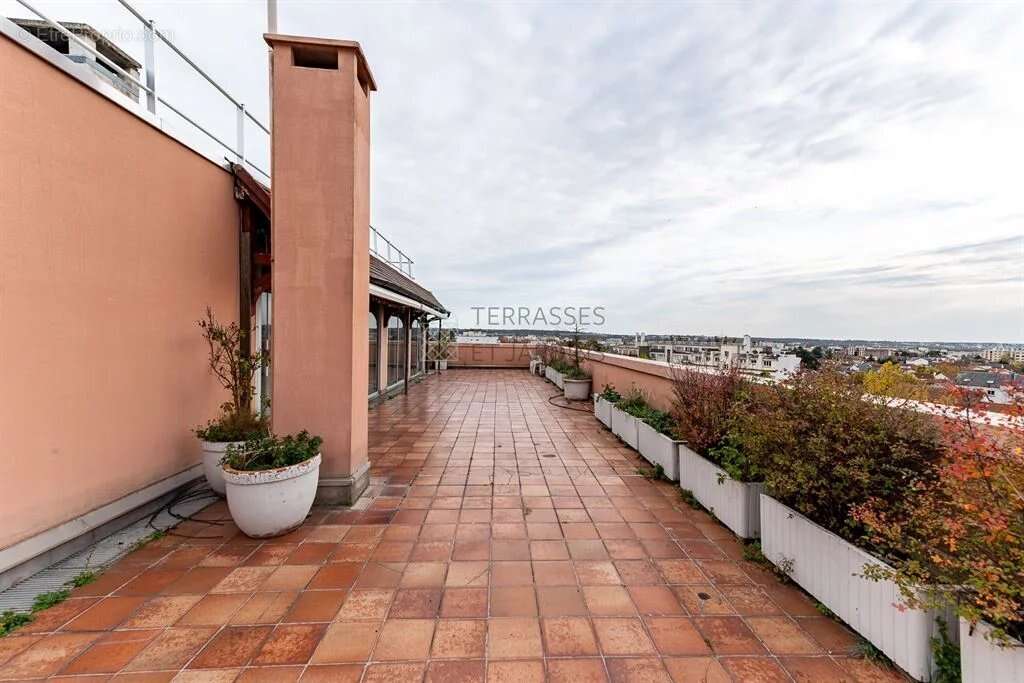 Appartement à SAINT-MAUR-DES-FOSSES