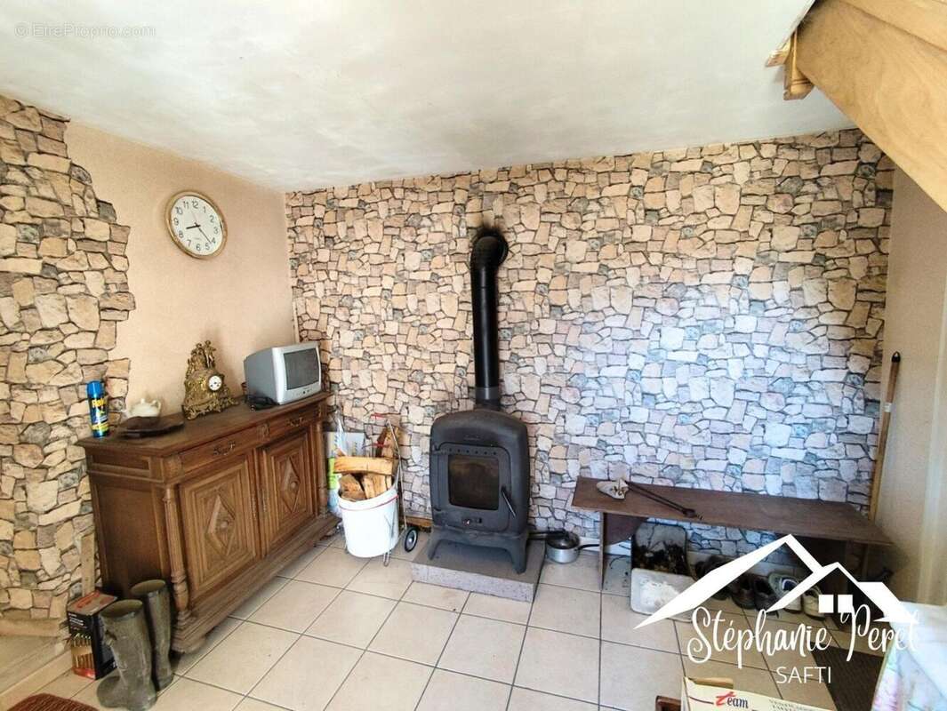 Photo 2 - Maison à BUGEAT