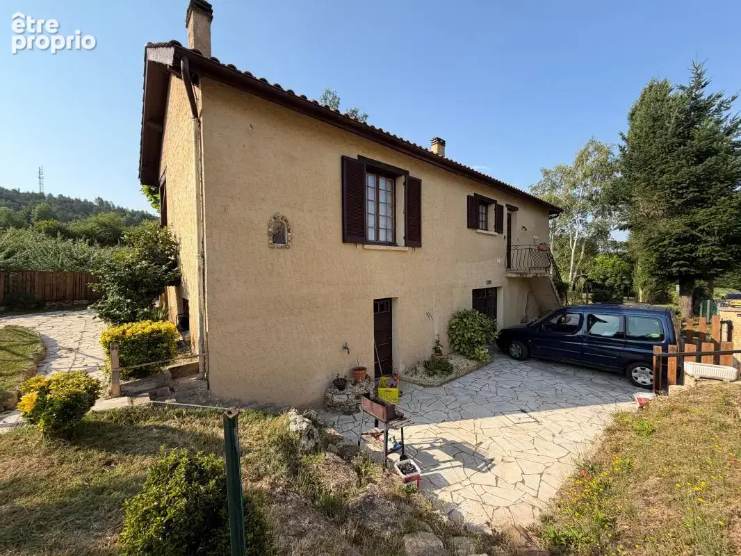 Maison lumineuse avec terrasse plein sud et grand sous-sol, aux portes du Bugue - photo 1