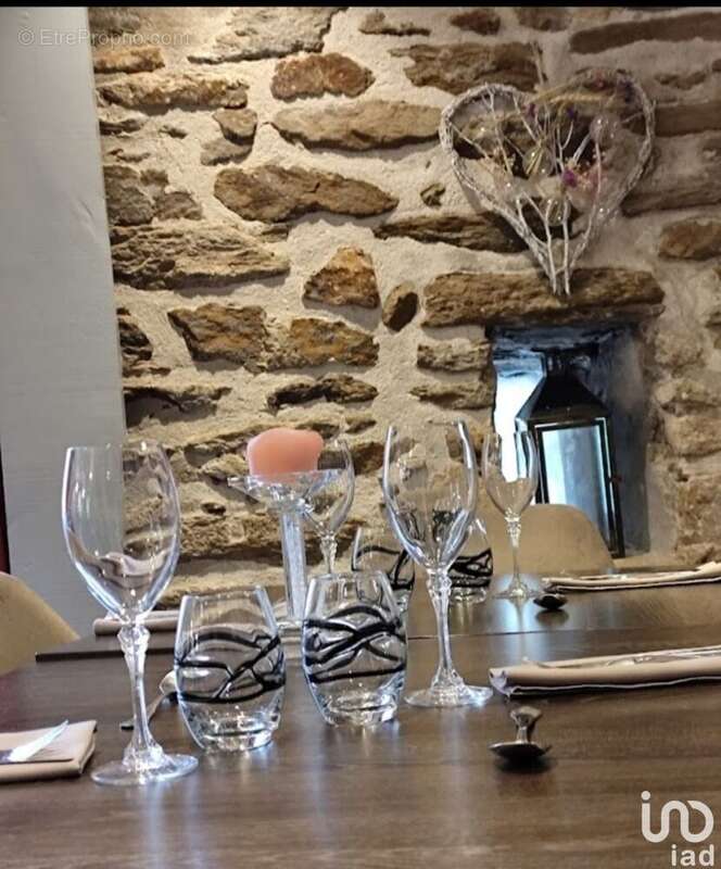 Photo 5 - Commerce à UZERCHE