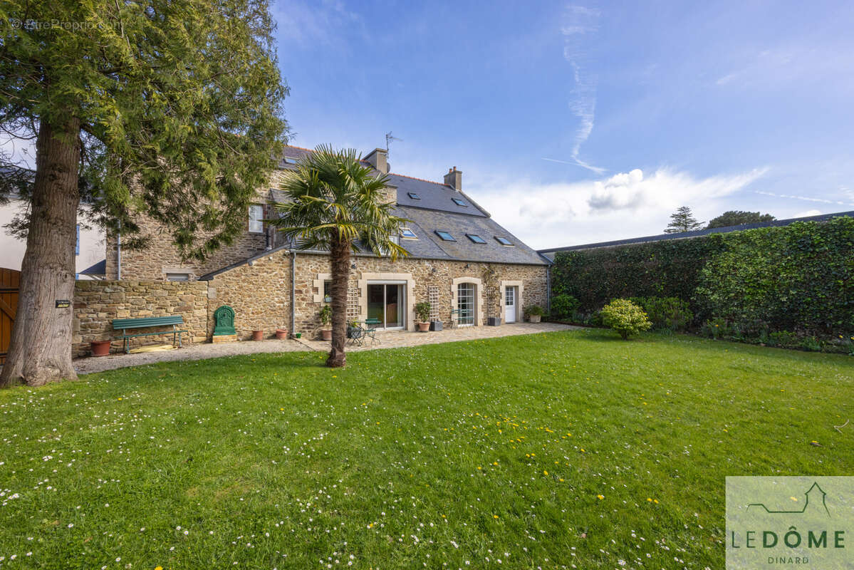 Maison à LA RICHARDAIS