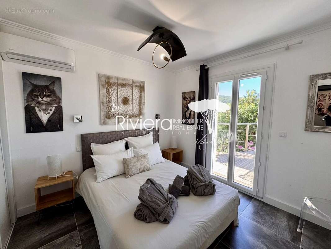 CAVALAIRE - Superbe villa contemporaine  - 5 chambres - bell - photo 19