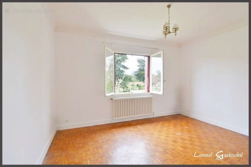 Maison à vendre 9 pièces d’environ 188 m² 7 chambres avec garage à Port-Sainte-Foy-et-Ponchapt (24) - photo 13