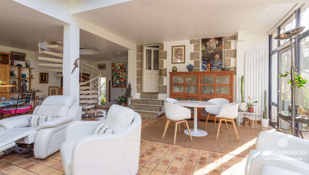Maison à PONT-AVEN