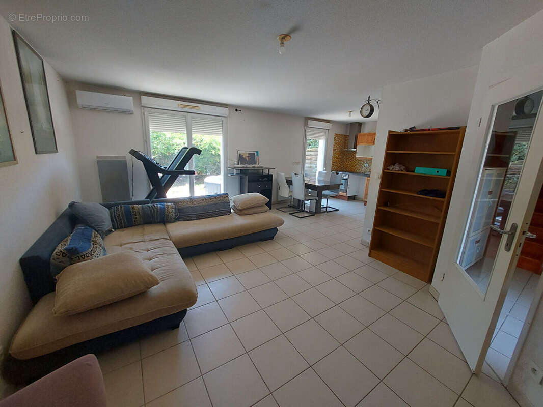 Maison à MONDONVILLE