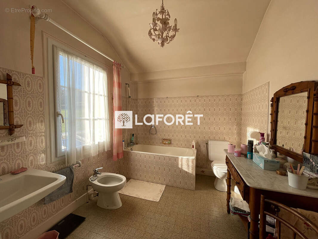 Maison Langeac 4 pièces 140m2 - photo 7
