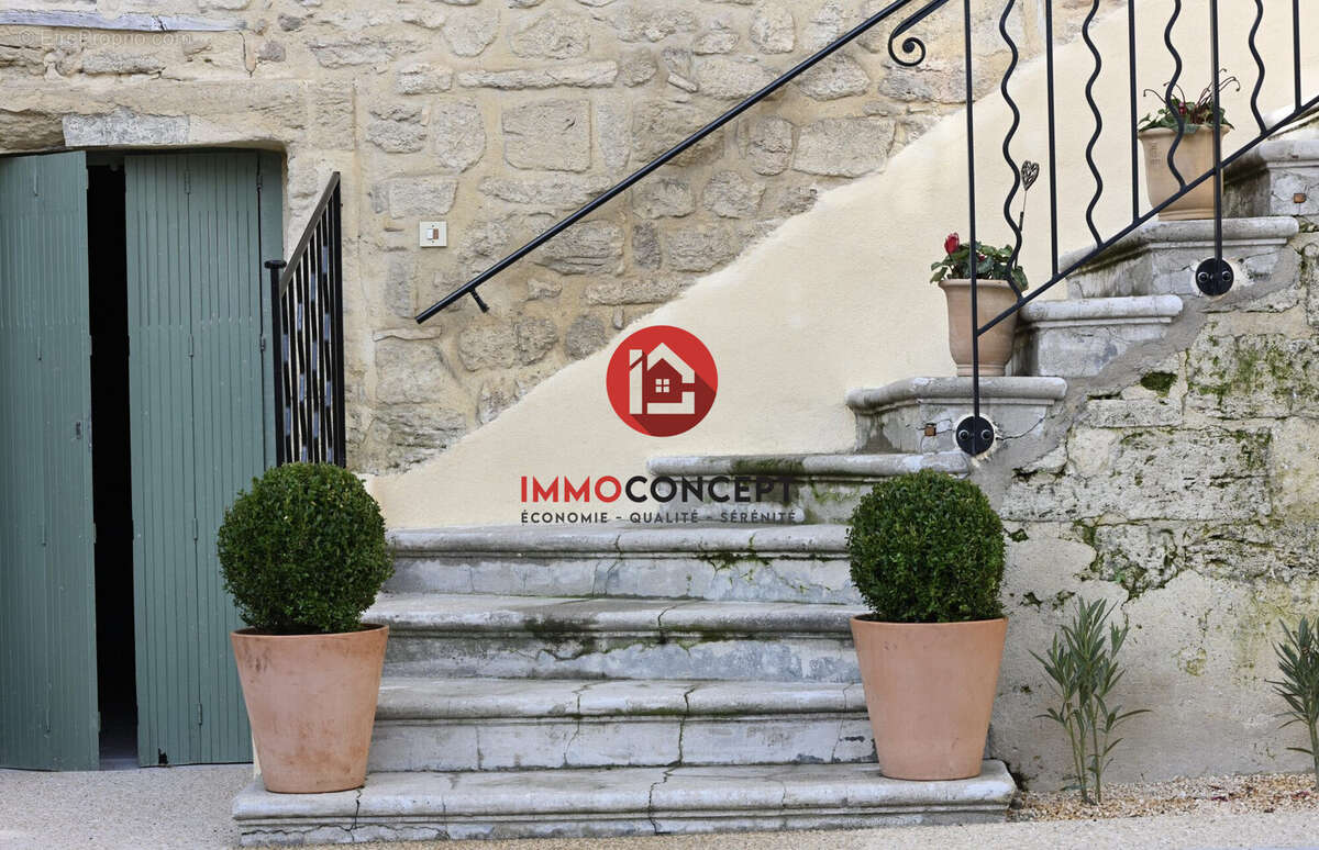 Maison à UZES