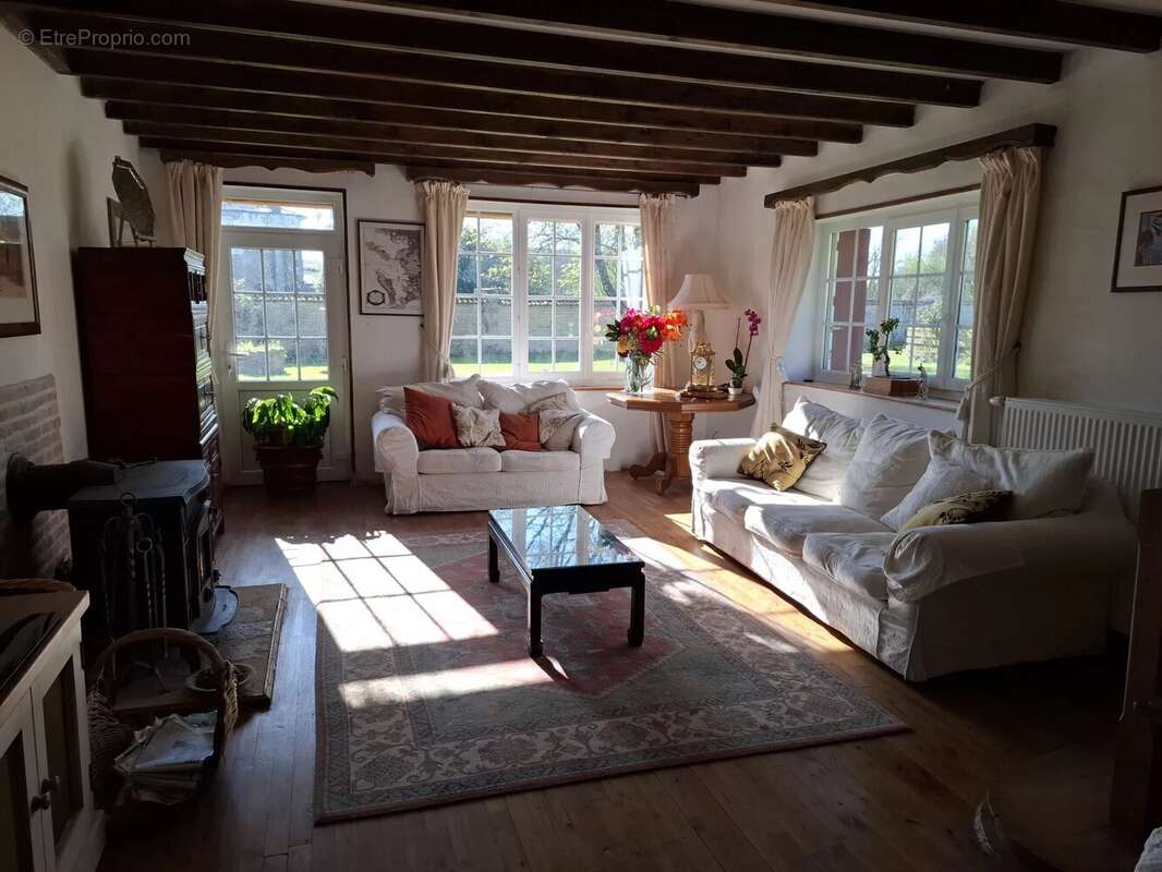 Maison à CHEF-BOUTONNE