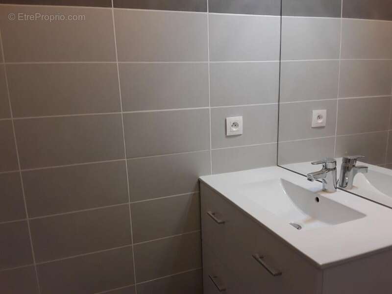 Appartement à THEZA