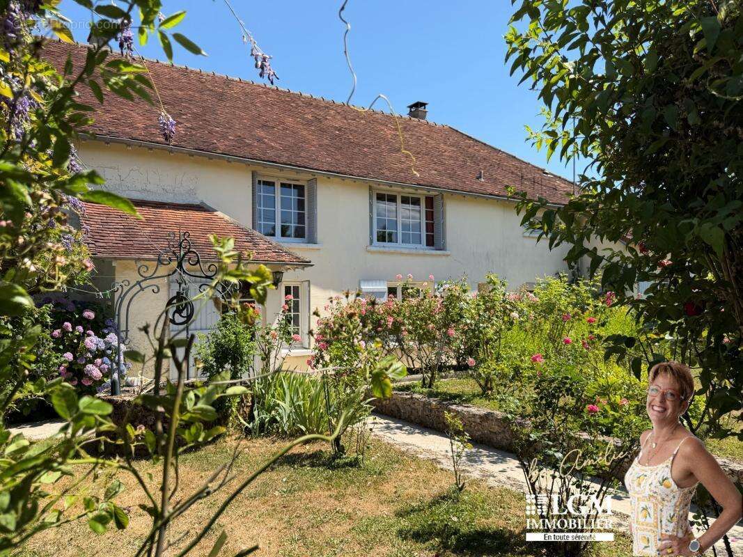 Propriété de caractère de 168 m²- 4 Chambres - Dépendances - photo 25