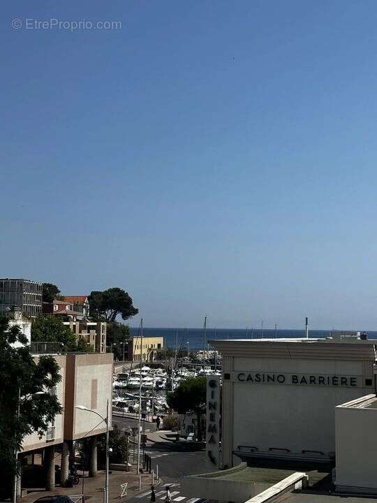 Appartement à CARRY-LE-ROUET