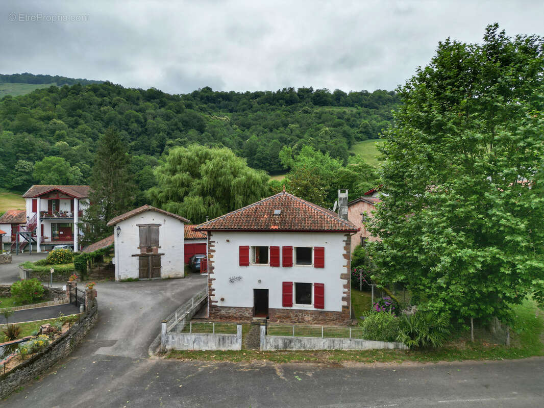 Maison à LARCEVEAU-ARROS-CIBITS