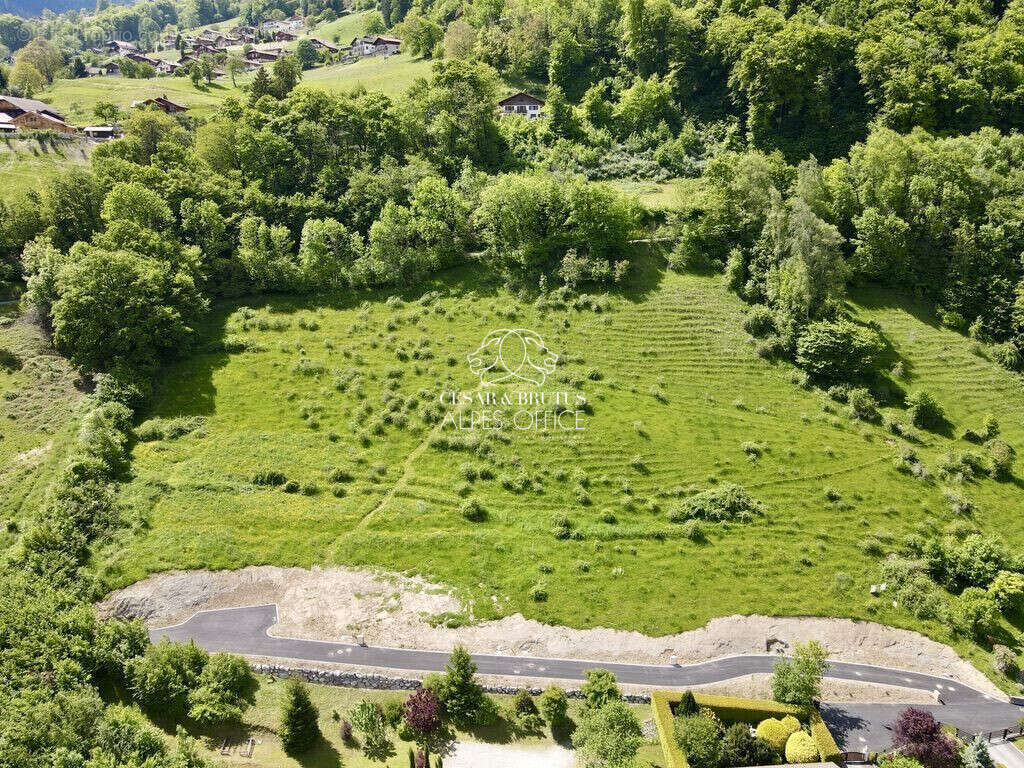Terrain 905 m² à Sallanches  - photo 5