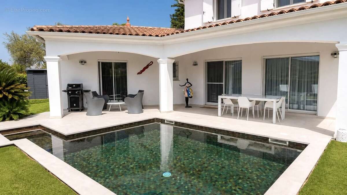 Coup de coeur - villa individuelle avec piscine et dépendance – pégomas - photo 5