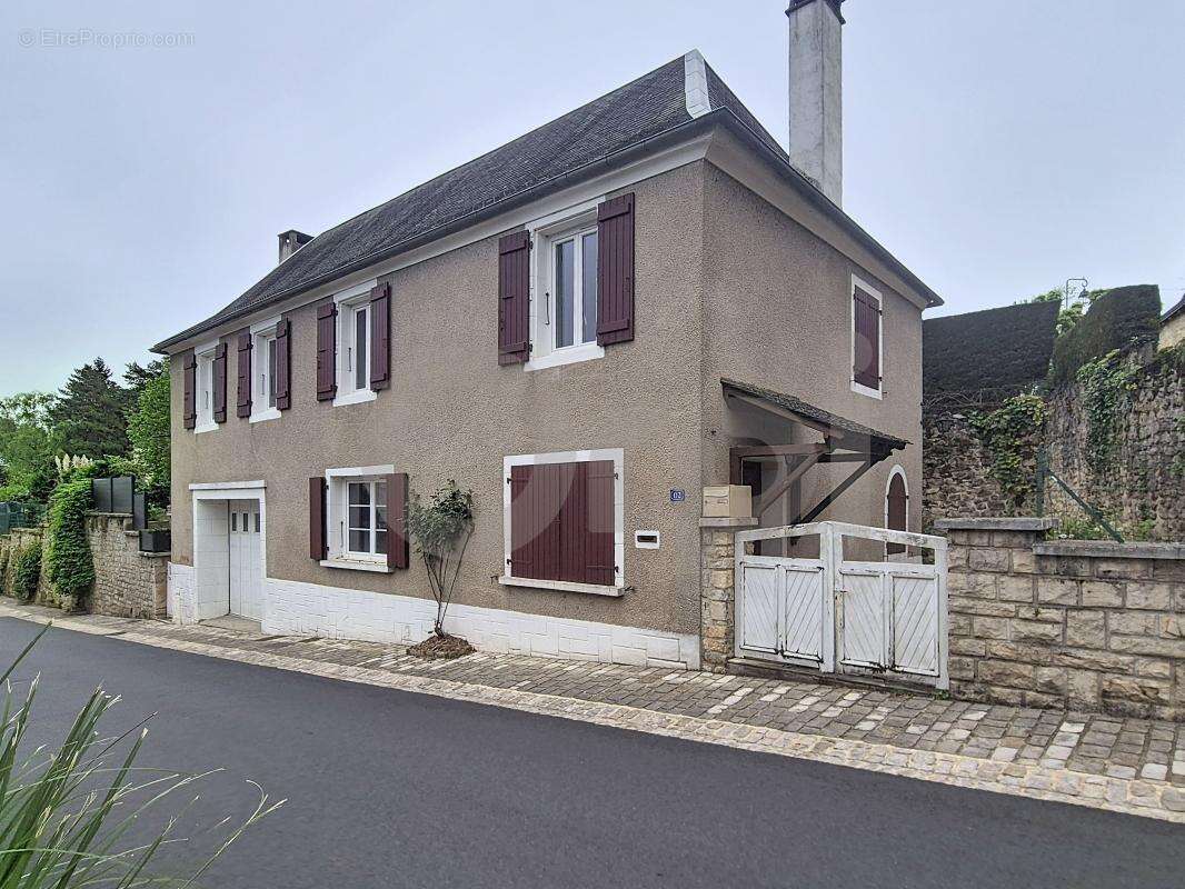 Maison à BEAUREGARD-DE-TERRASSON