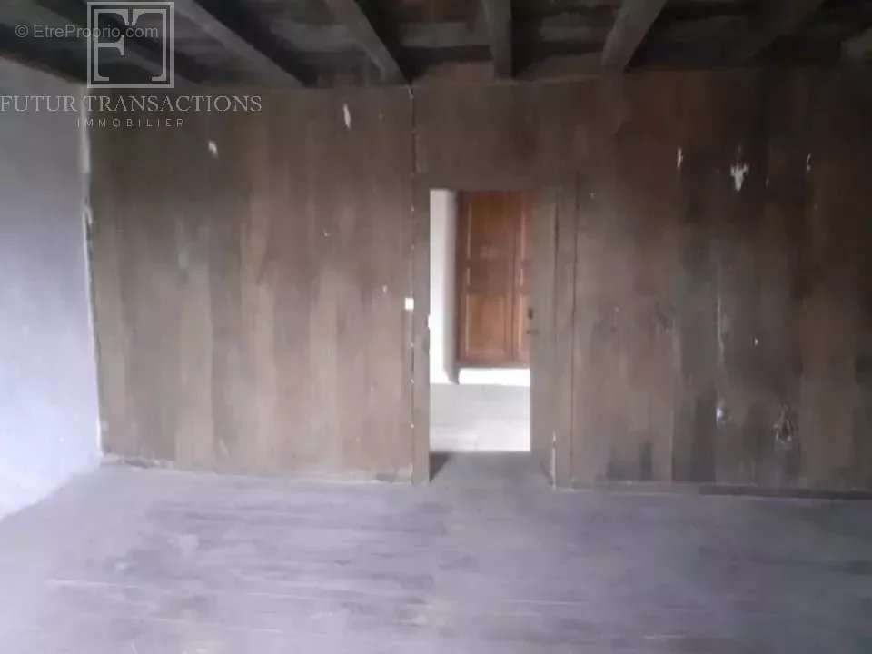 Maison à SAINTE-CROIX-DE-MAREUIL