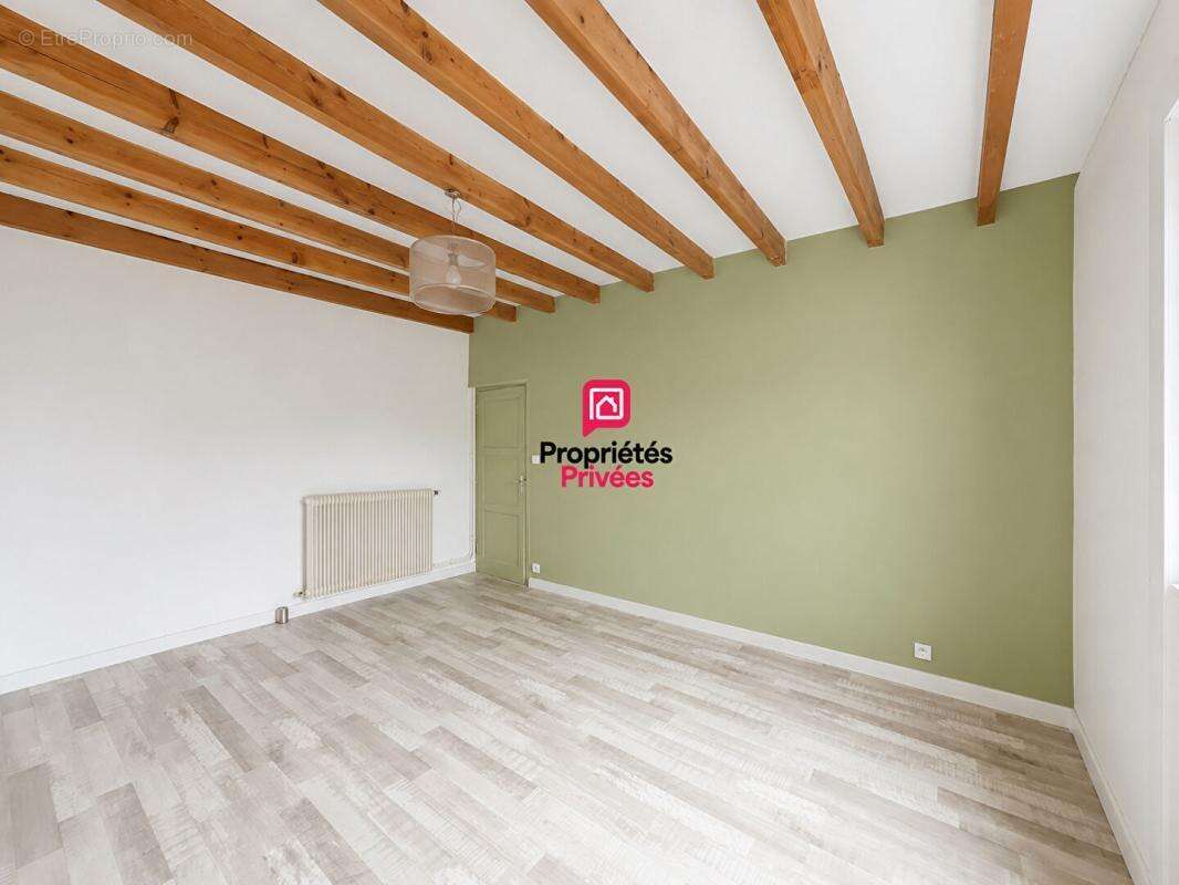 Maison en pierre 118 m² sur plus d'un hectare avec dépendances - photo 9