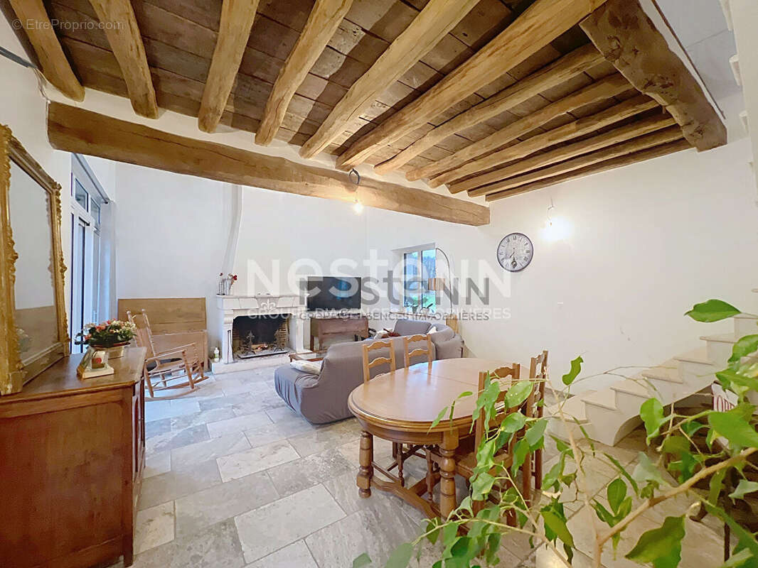 Maison à CHOUZY-SUR-CISSE