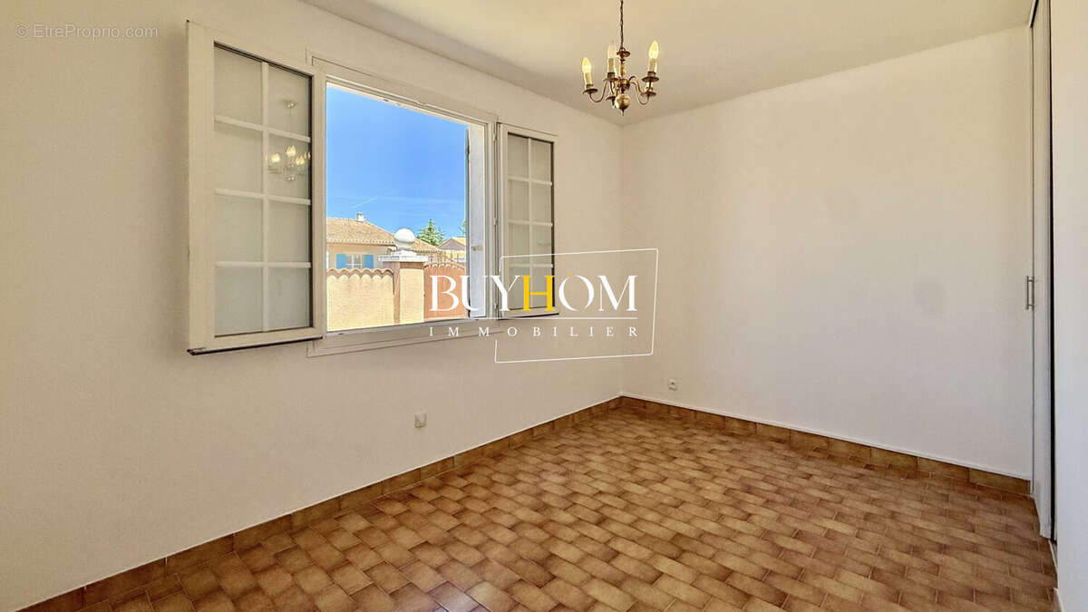 Maison 125 m² à L'isle-Sur-La-Sorgue  - photo 8