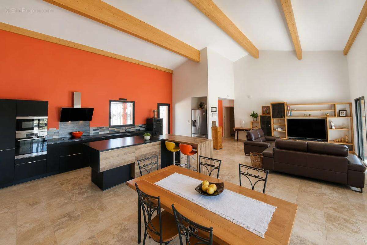 Maison à JOYEUSE