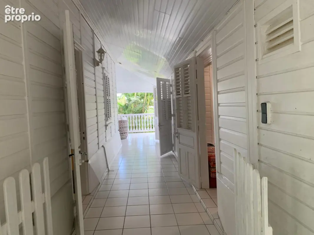A vendre villa t7 - 190 m2 - vue mer & montagne - lamentin - photo 19