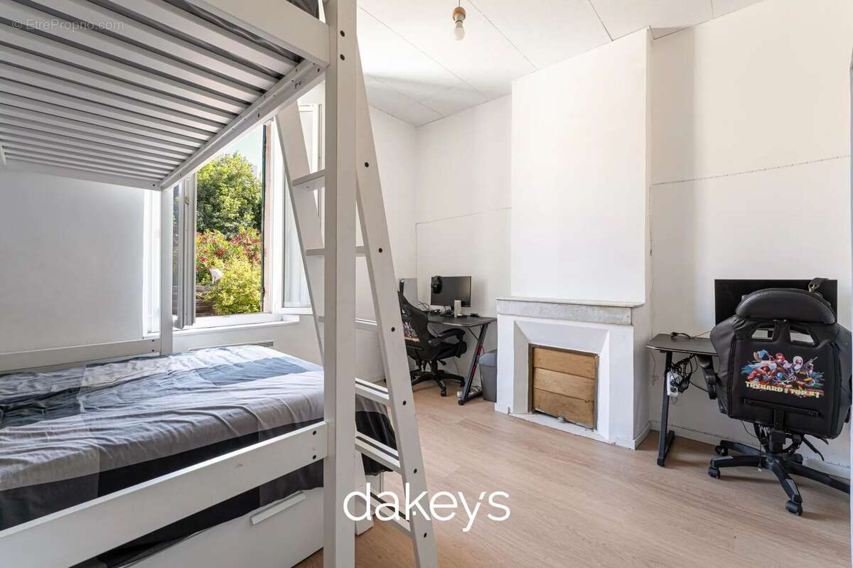 Appartement à MARSEILLE-14E