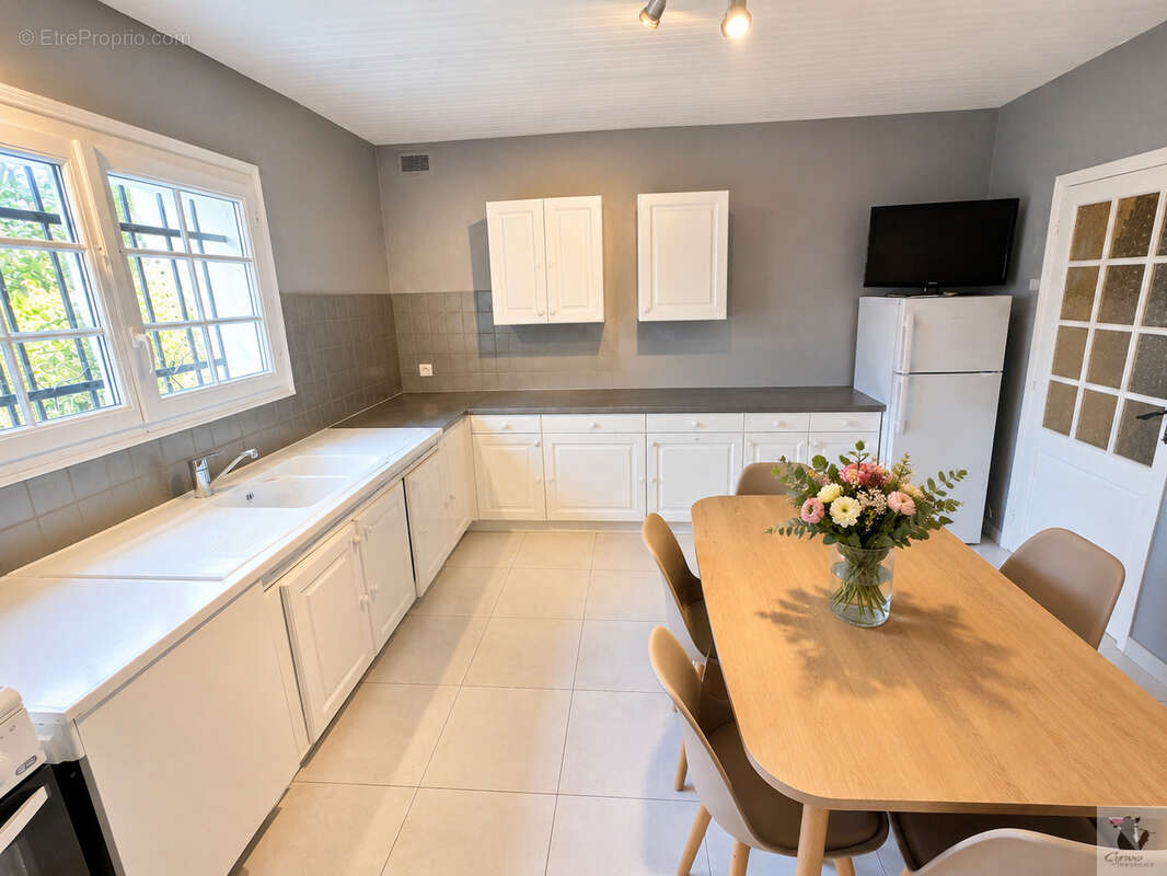 Maison de village, proche Bergerac, 124m2, 3ch, Garage - photo 3