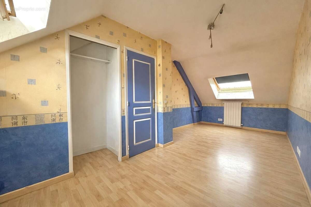 Maison à SARTROUVILLE