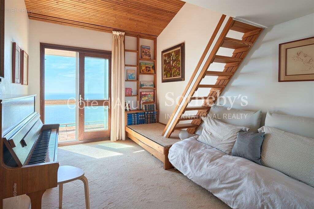 Maison à ROQUEBRUNE-CAP-MARTIN