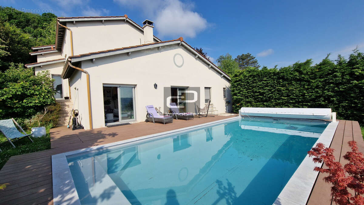 Maison à ALBIGNY-SUR-SAONE