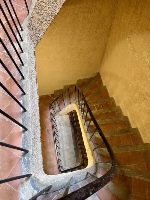 Appartement à TOURVES