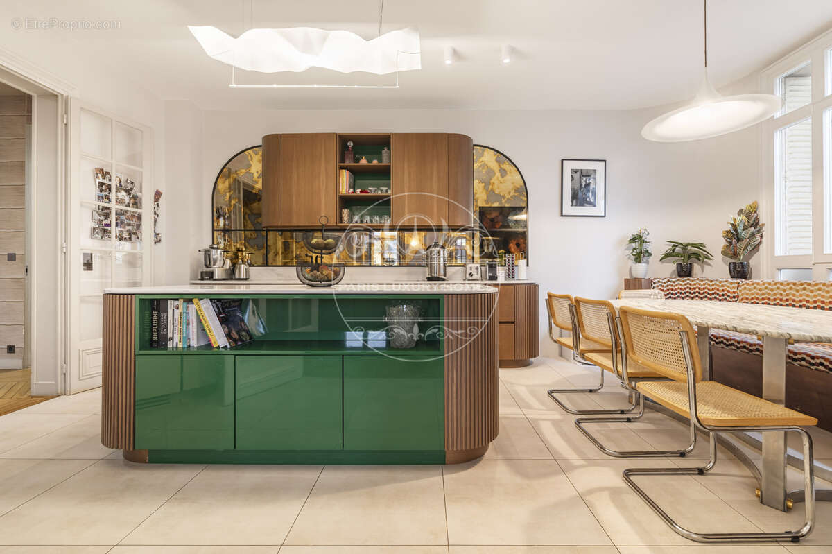 Appartement à PARIS-5E