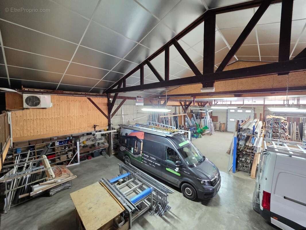 Autre à OUROUX-SUR-SAONE