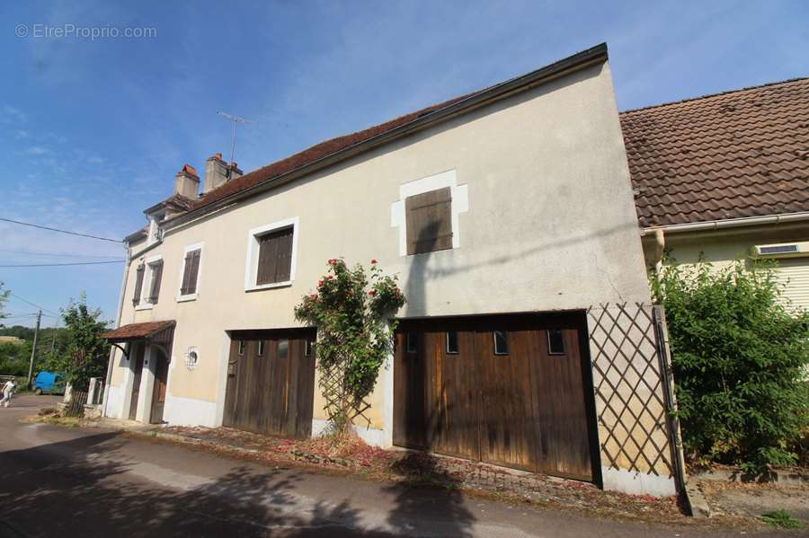 58, Exclusivité Agence à 5mns de Clamecy - Maison de Campagnie à finir de restaurer + matériaux. - photo 14
